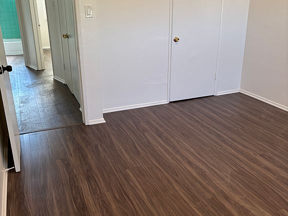 5th image of 1158 E Elma St APT A