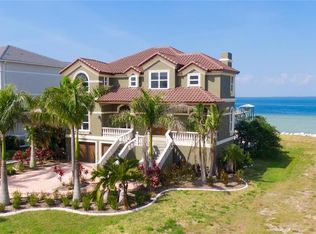 6716 Surfside Blvd, Apollo Beach, FL 33572
