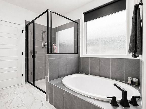 5th image of 6401 Velvet Leaf Ln