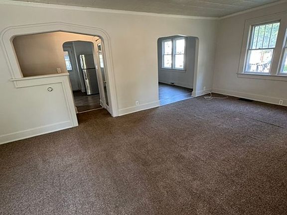 2nd image of 1902 Drexel Ave