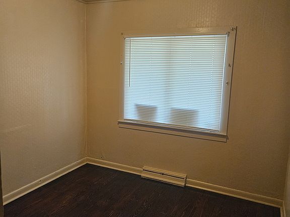 5th image of 1158 W Cass Ave