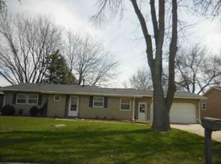410 N 3rd Ave E, Truman, MN 56088