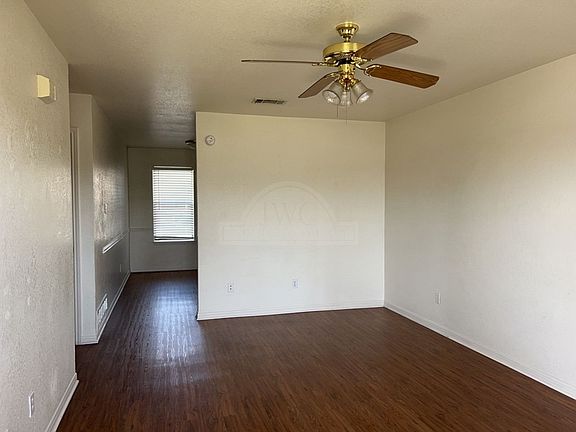 4th image of 103 W Truman Ave #1