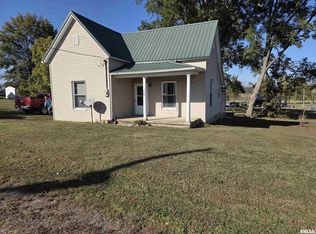 208 W Cherry St, Springerton, IL 62887