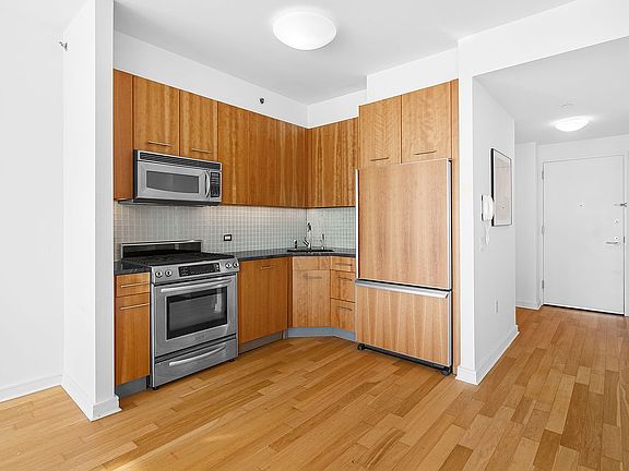 4th image of 11 E 29th St APT 40C