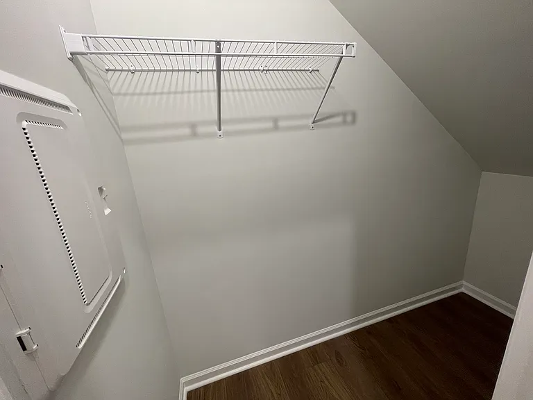 1408 Irving Hill Dr — Photo 32