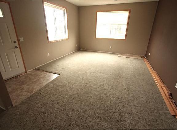 3rd image of 2365 119th Ln NE