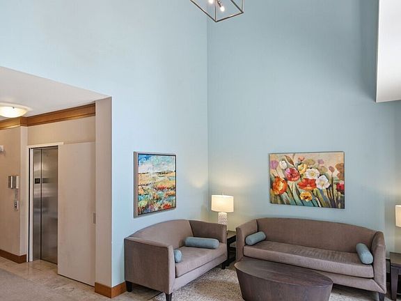 4th image of 55 Williams Avenue S #201