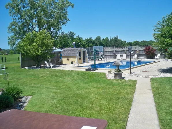 7761 Leonard St, Coopersville, MI 49404