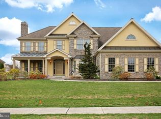 2302 Forest Ln, Harrisburg, PA 17112