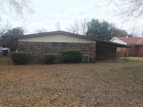 3rd image of 222 Brookbriar Dr
