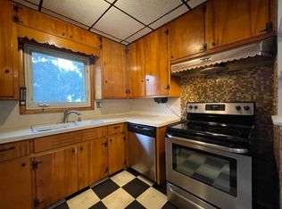 123 Canterbury St SW, Wyoming, MI 49548