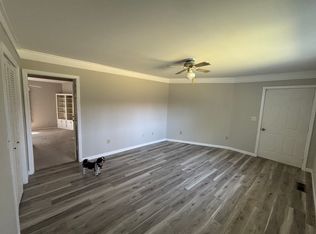 101 Aviator Ln, Burgaw, NC 28425