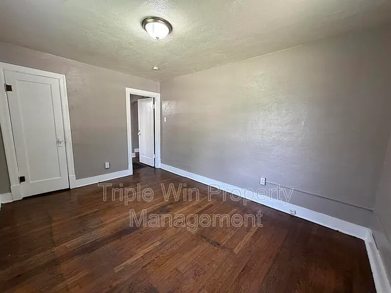8530 Lowell St — Photo 8