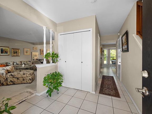 2nd image of 2215 Villanova St