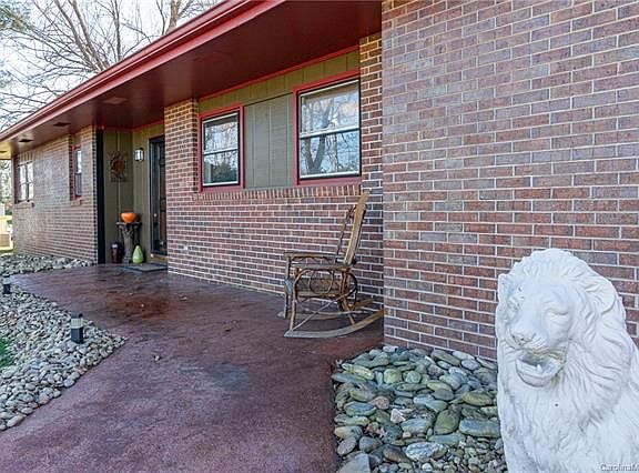 4th image of 2323 Jeffress Rd
