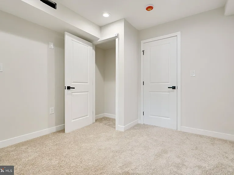 602 S Streeper St — Photo 30