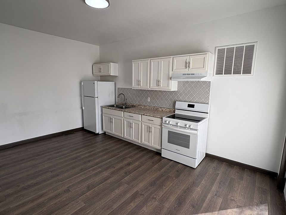 1st image of 253 W Morrison St Unit 2
