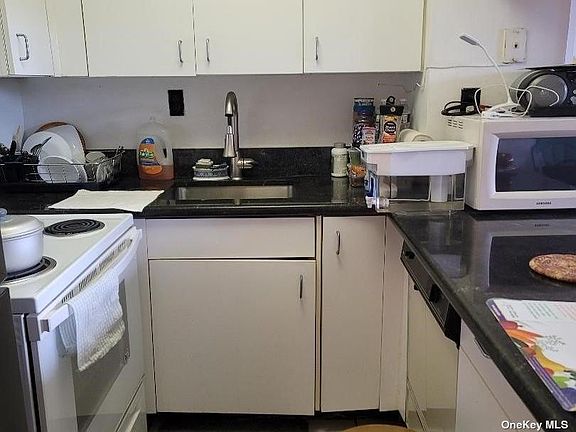 5th image of 47-35 41st St #602