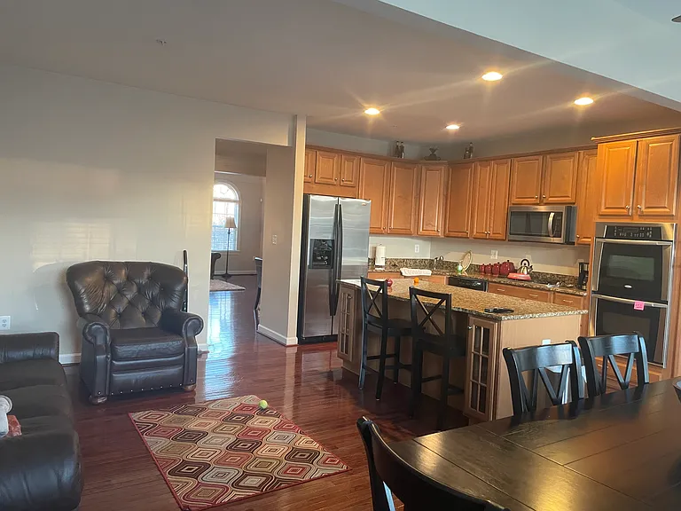 Hawley Ln — Photo 7