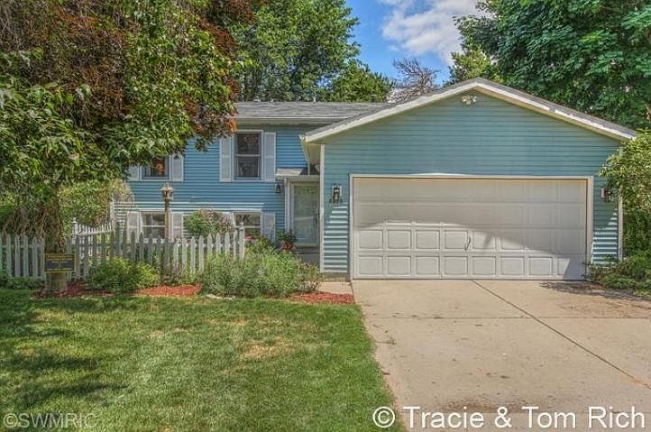 1st image of 6256 Kuttshill Dr NE