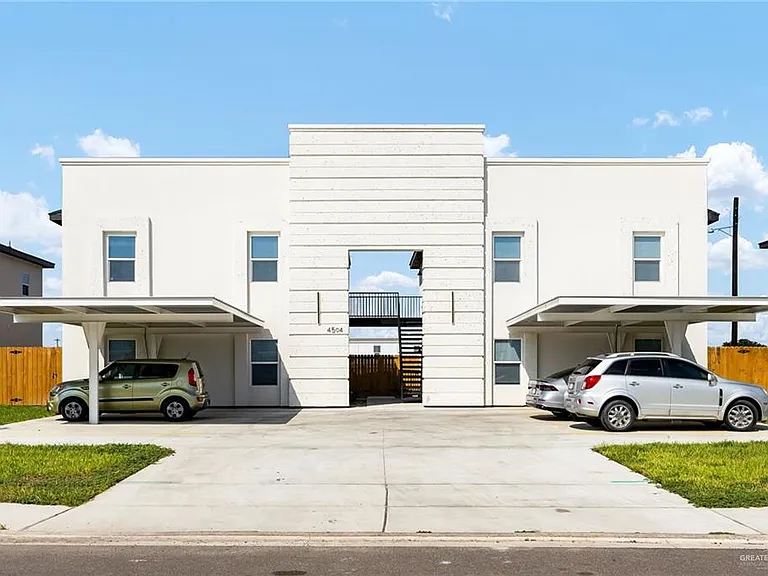 4504 Larkspur Ave #2 — Photo 1