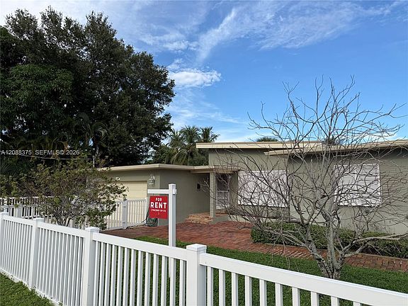 2nd image of 800 SW 8th Ter #0