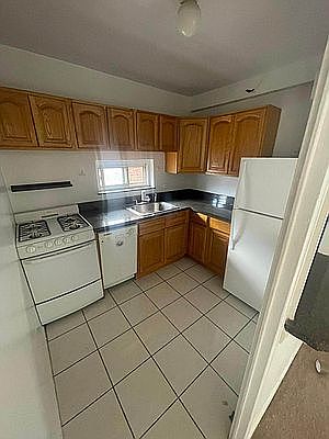 5th image of 109-20 Queens Blvd APT 7