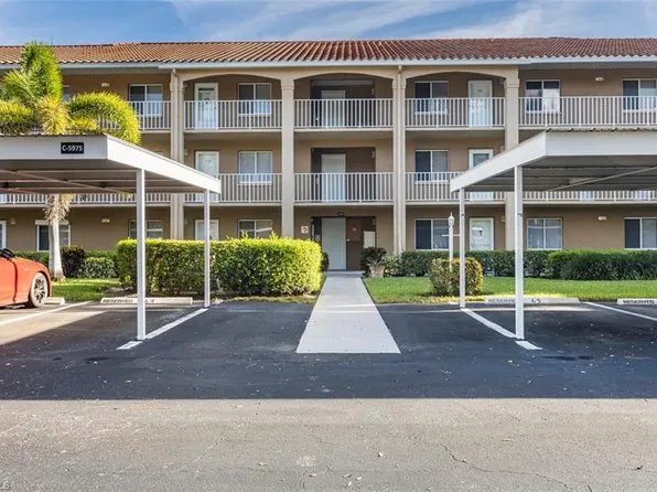 5975 Bloomfield CIR #C302, NAPLES, FL 34112
