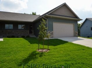 342 Windflower Ln, Solon, IA 52333