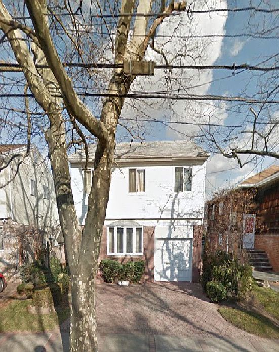 1st image of 352 Whitman Dr