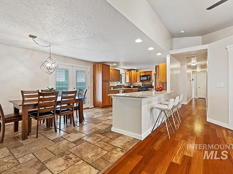 2901 W Teton St — Photo 18