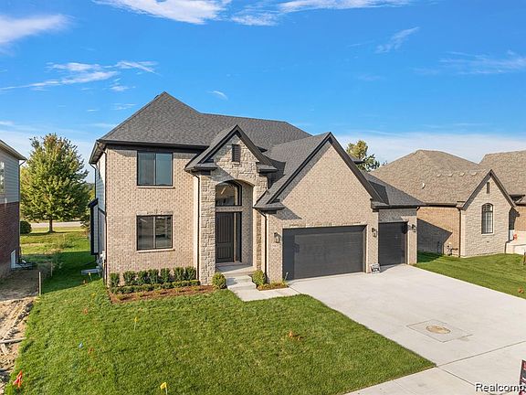 4th image of 34914 Cardinal Ln