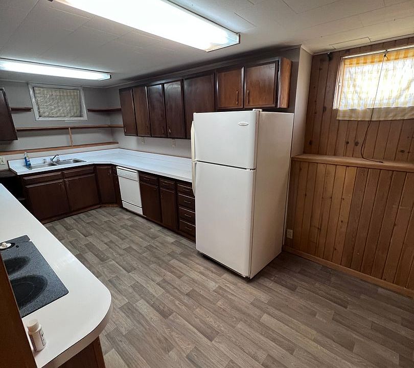 JGOFF Alpine 602 Palmer St Miles City MT Zillow