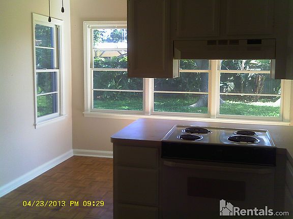 3rd image of 109 1st St