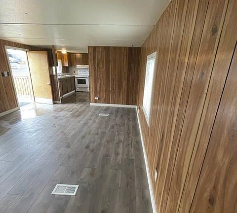 2nd image of 1430 S Albert St #10