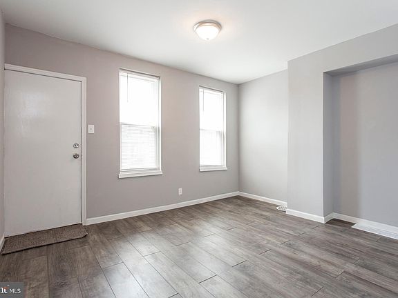 3rd image of 5022 Glenloch St