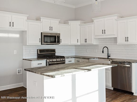 3rd image of 1533 Wilkerson Dr