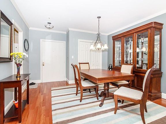 4th image of 58 South St Unit 301