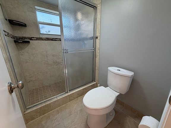 4th image of 9491 Evergreen Pl APT 201