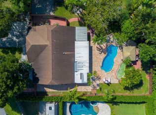 853 S Wind Cir, Fort Lauderdale, FL 33326
