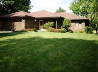 845 Luse Dr, Columbus, IN 47201