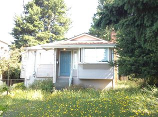 546 NE 85th St, Seattle, WA 98115