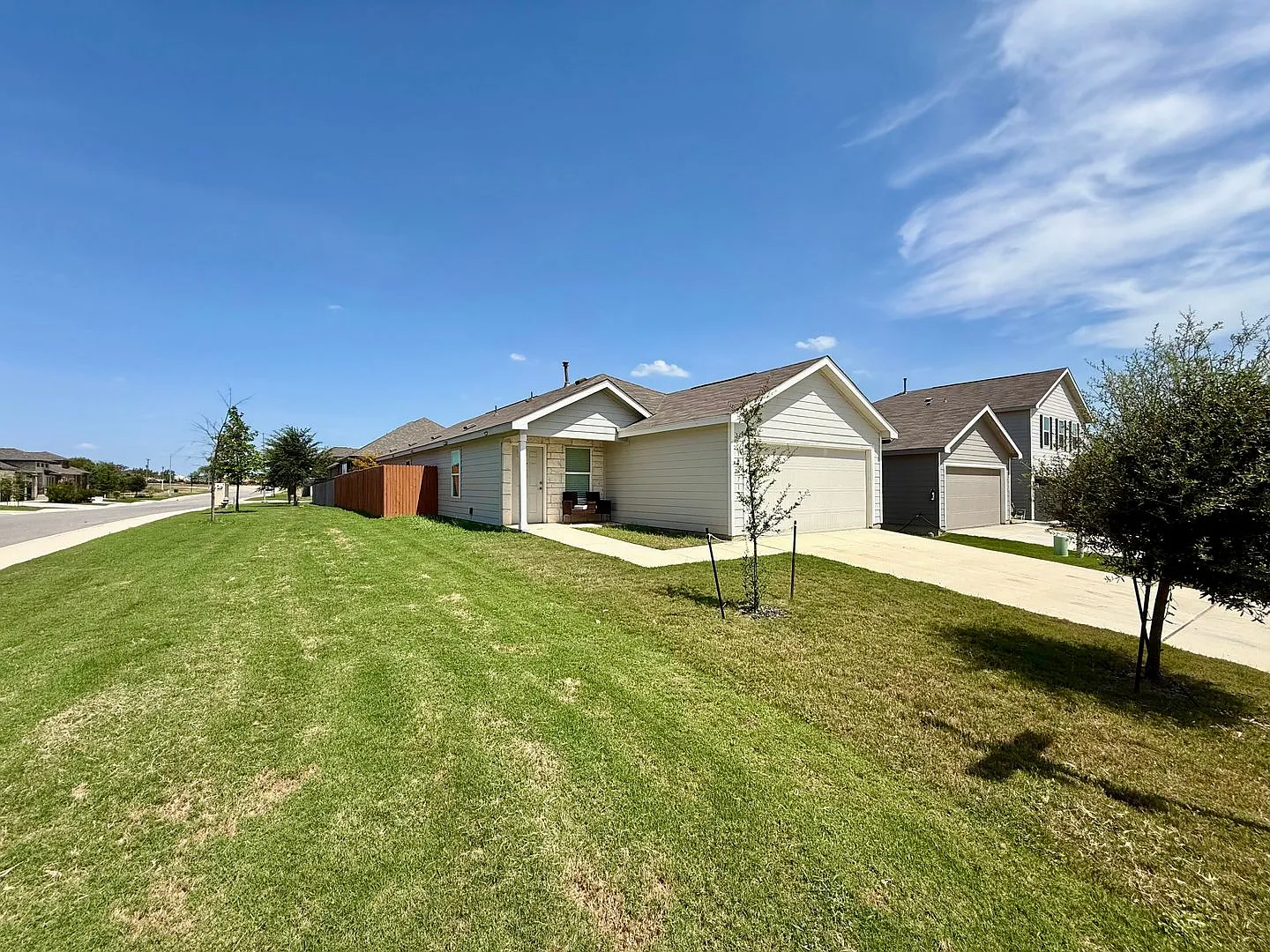 Beautiful 4 bedroom, 2 bathroom Home in Vida near Texas A&M San Antonio! — Photo 2
