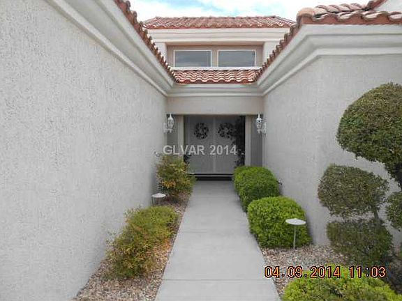 3rd image of 10116 Hunter Springs Dr