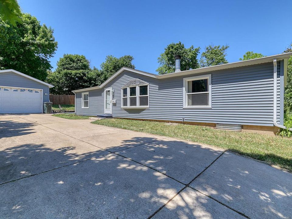 1st image of 2451 S 92nd STREET