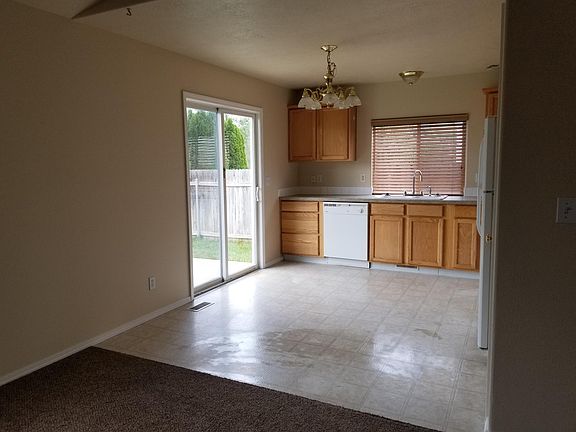 3rd image of 1819 W Havenwood Ave