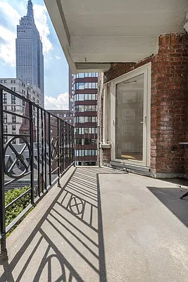 Rented by Bold New York | media 7