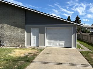 6405 W Walnut St, Yakima, WA 98908
