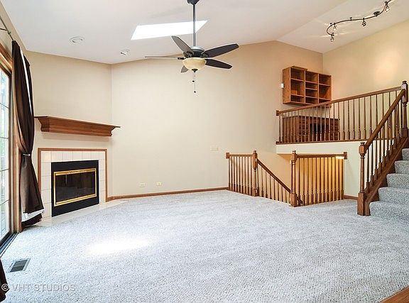 2nd image of 932 Ascot Dr #932